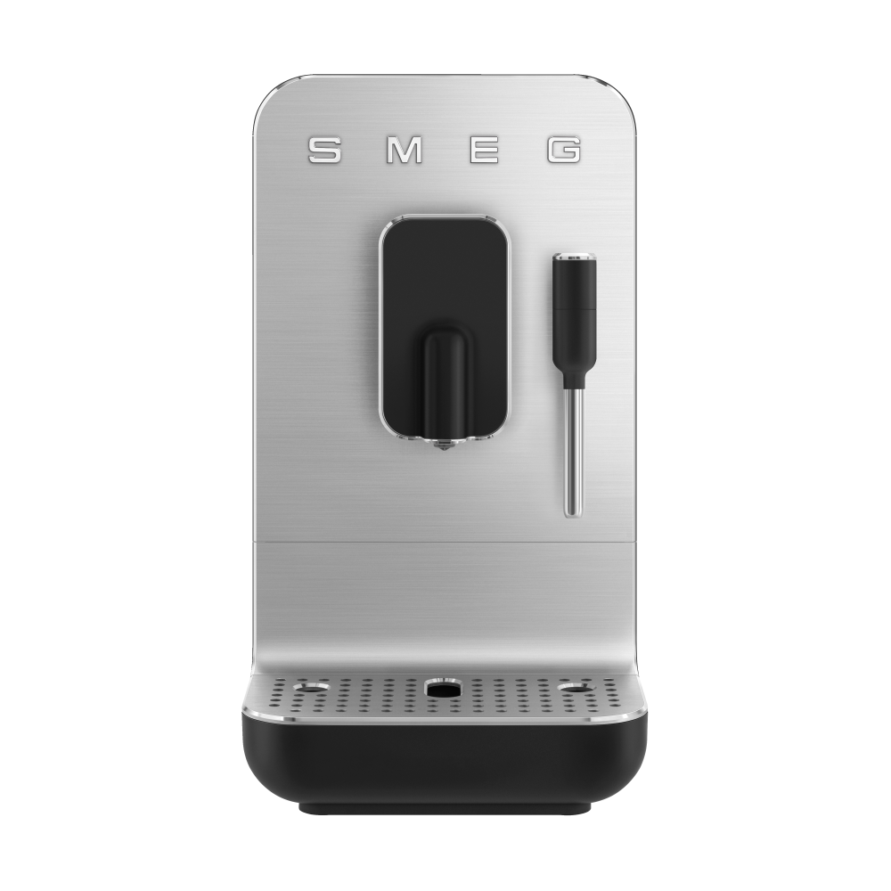 Smeg espressomaskin med ångpip automatisk, Svart