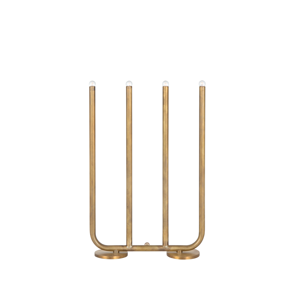 December 4 ljusstake, Mässing rå