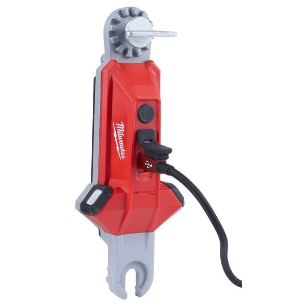 Milwaukee 4933493968 Lampa med batteri och laddare