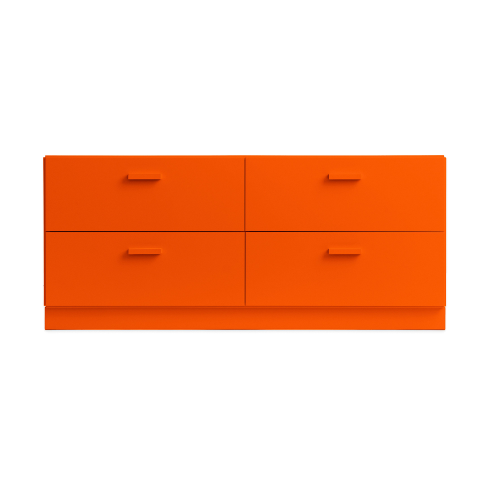 Relief byrå låg med sockel 123x46,6 cm orange