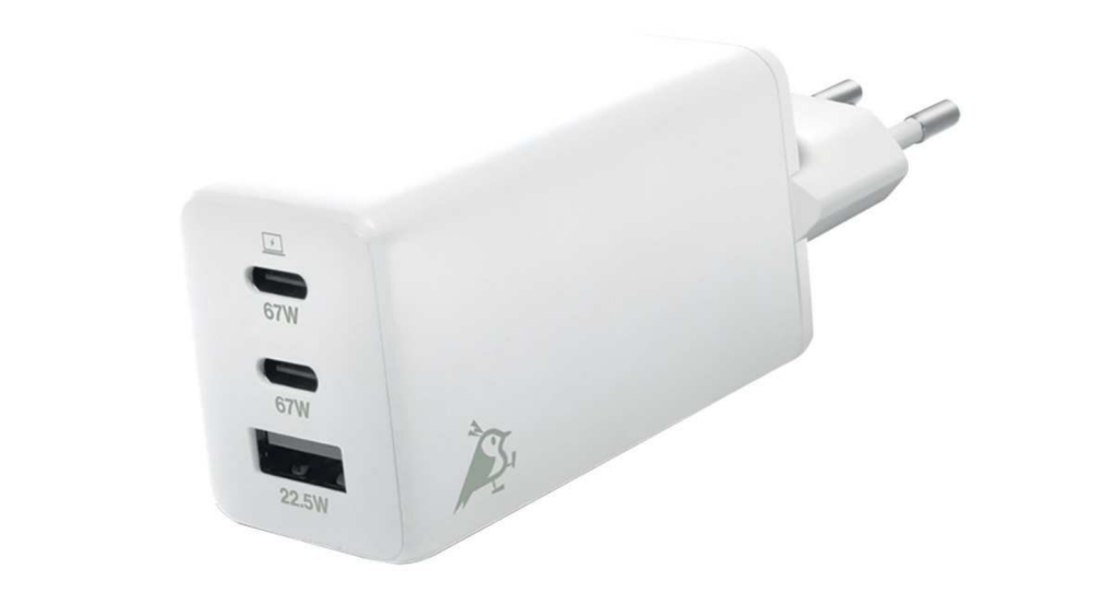 VÄGGLADDARE AQIILA 2XUSB C + 1XUSB A, 67W V
